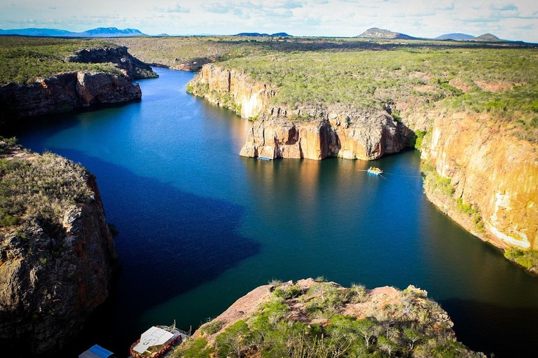 Rio São Francisco, importante recurso natural para o município..jpg